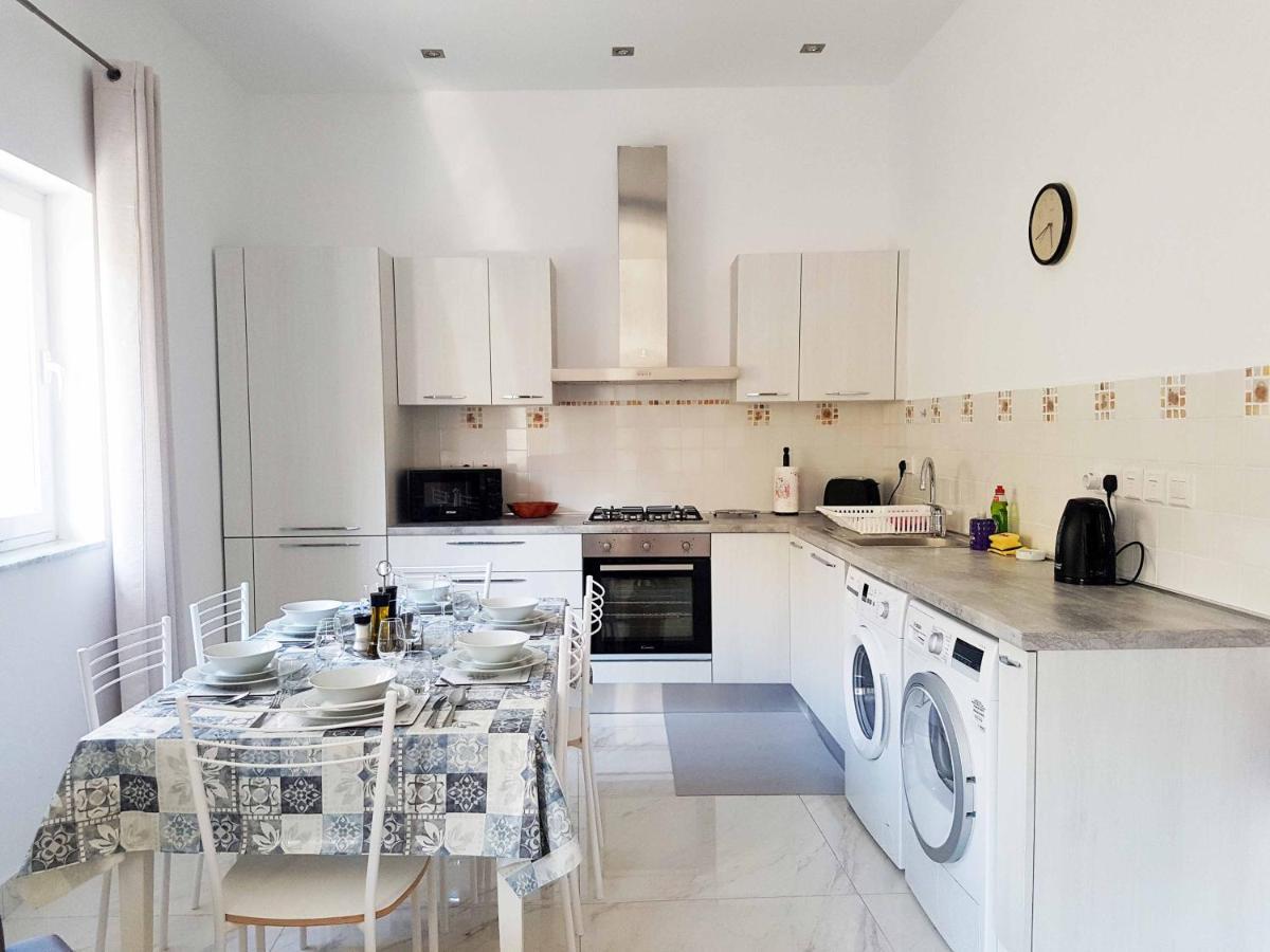 Ac1- Prime Location 3 Bedroom Apt In St.Julian'S Saint Julian's Bagian luar foto